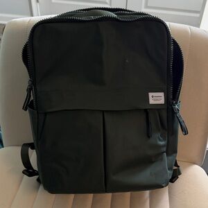 lululemon athletica Men's Dark Olive Green Compact Backpack